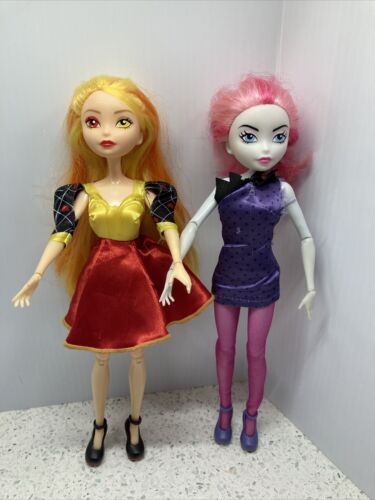 Madame Alexander Spacepop Princess Dolls Luna And Athena 11"