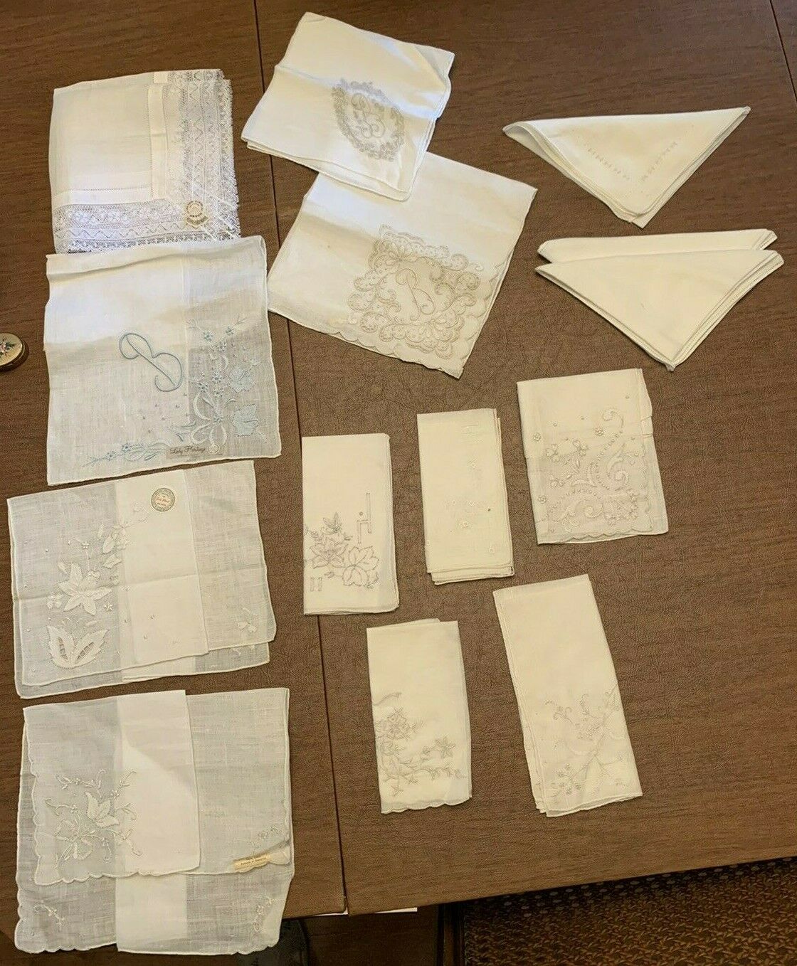 Vintage Set Of Women's Handkerchiefs-14 Total-4 Nwt - Family Owned-lovely!